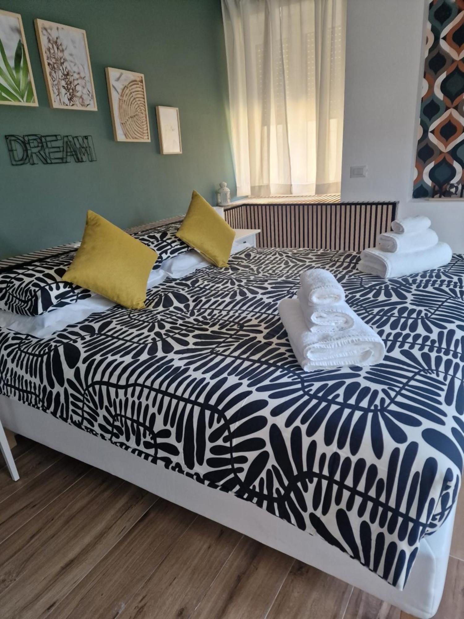 Home K&Y Elite Pineta Рим Екстериор снимка